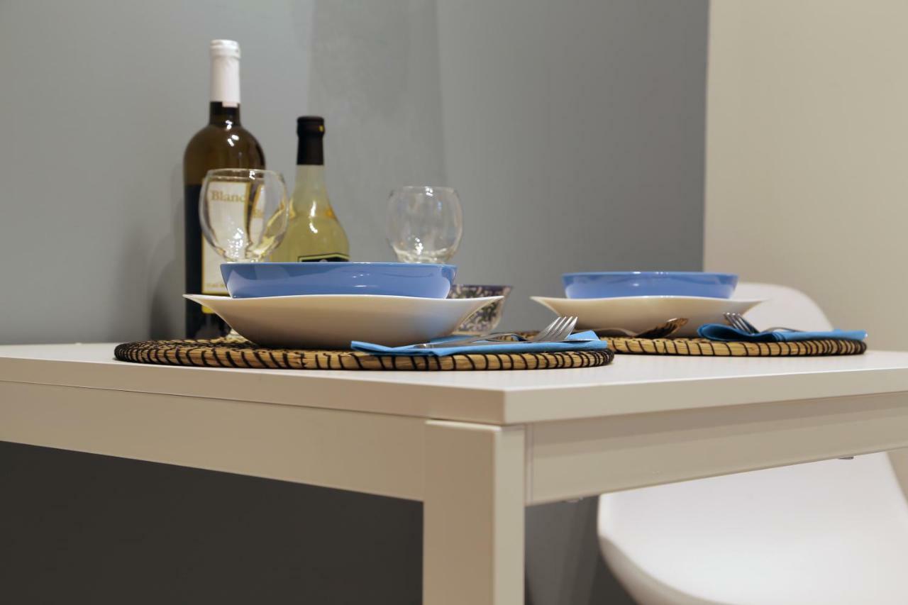 Stylish Modern Apartment, Nilie Hospitality Mgmt Szaloniki Kültér fotó