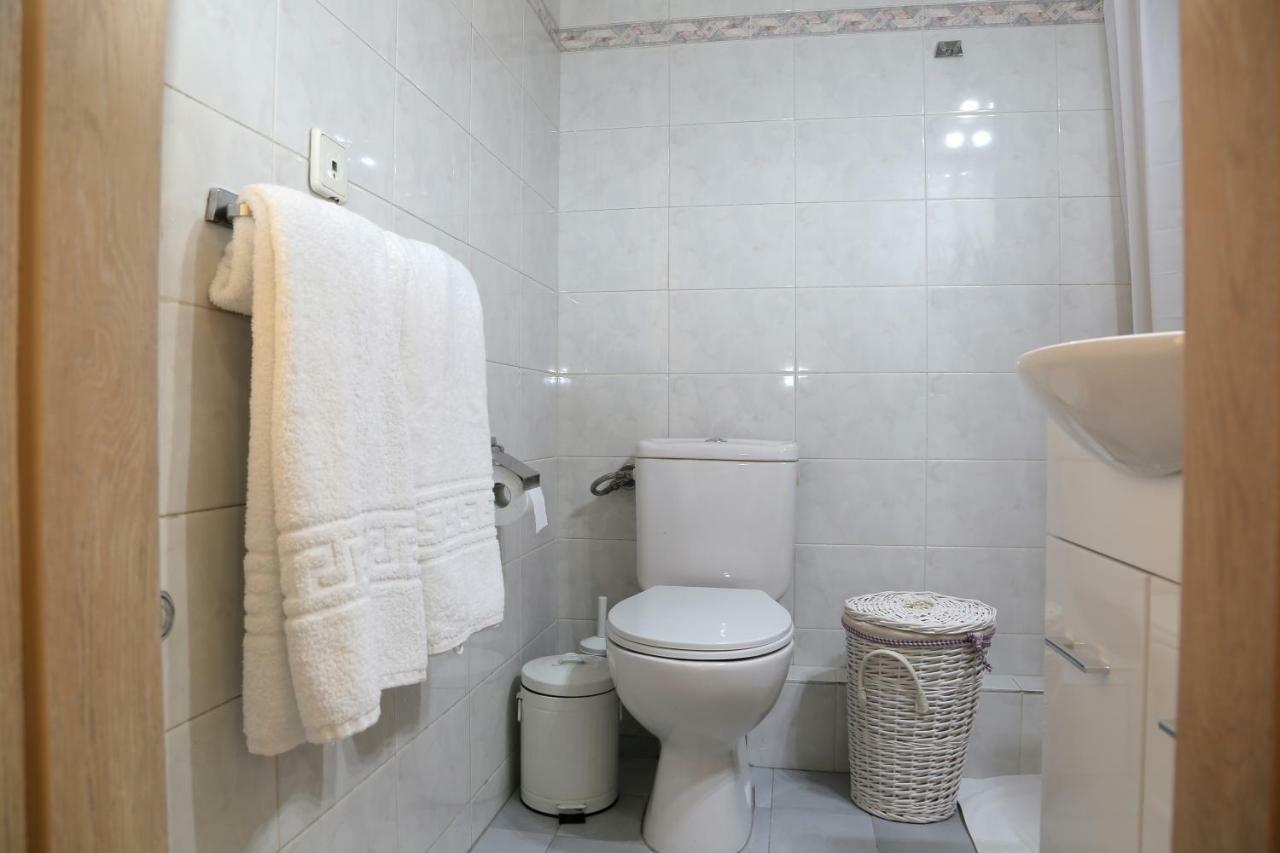 Stylish Modern Apartment, Nilie Hospitality Mgmt Szaloniki Kültér fotó